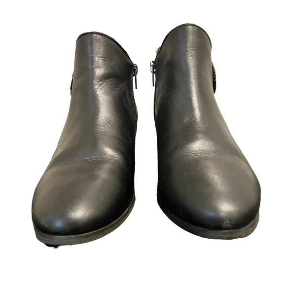 Jack Rogers Womens Bootie Black Leather Ankle Boots Side Zip Size 7M - Picture 2 of 8